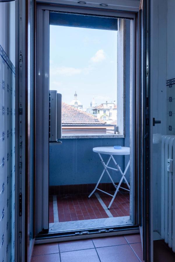 Milan Flat 5 Min From Duomo With Park For Small Cars Zewnętrze zdjęcie