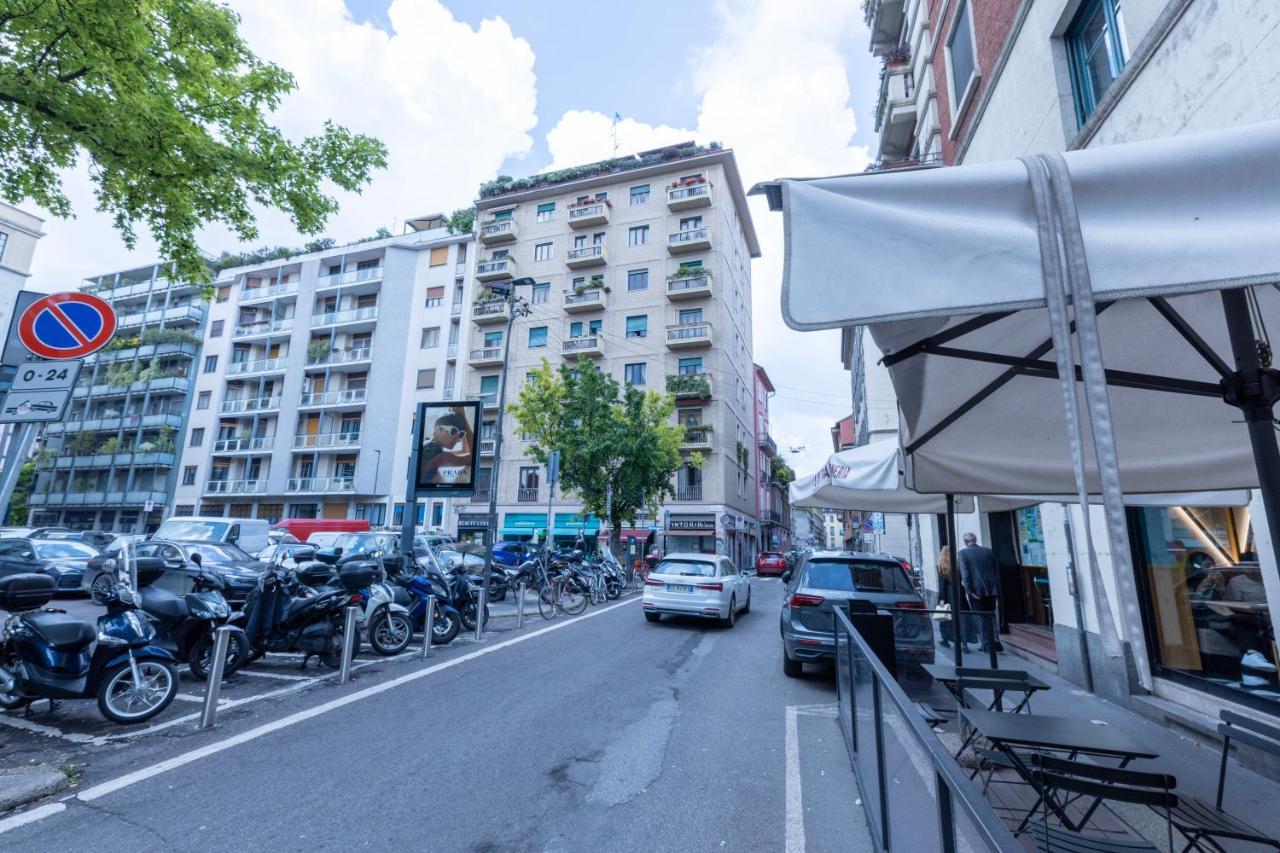 Milan Flat 5 Min From Duomo With Park For Small Cars Zewnętrze zdjęcie