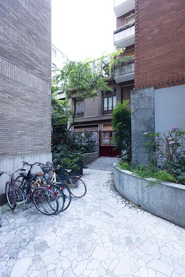 Milan Flat 5 Min From Duomo With Park For Small Cars Zewnętrze zdjęcie
